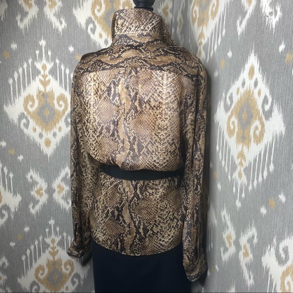 Ralph Lauren Pre-Fall 2021 Collection Natalie Snakeskin Shine On Crepe Blouse - Picture 8 of 16